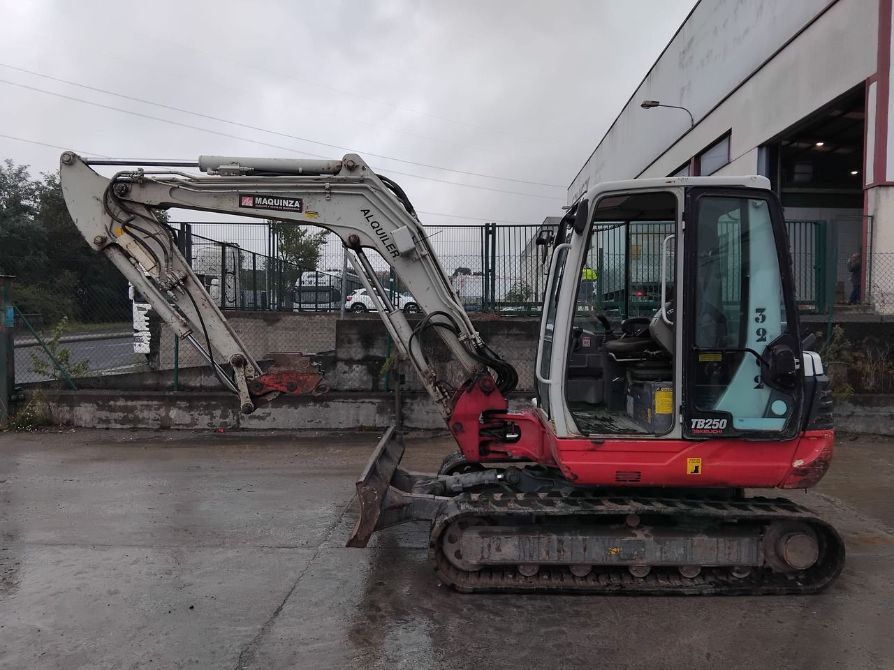 2016 Takeuchi TB250 Mini Excavator