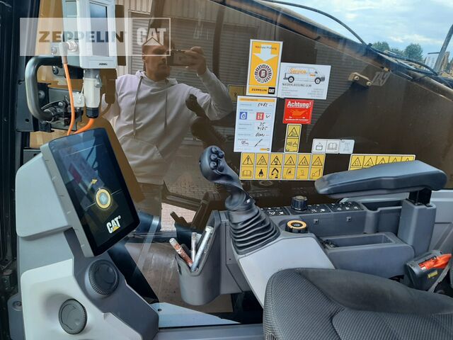 2022 Caterpillar MH3040-07A Material Handler