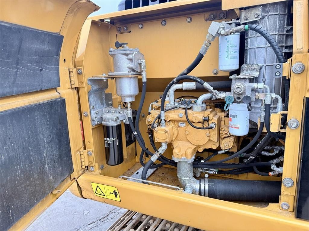 2007 Caterpillar 323DL Crawler Excavator