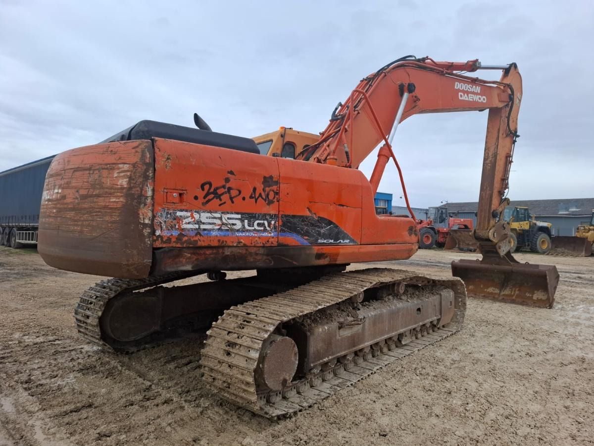 2005 Doosan SOLAR 255LC-V Crawler Excavator