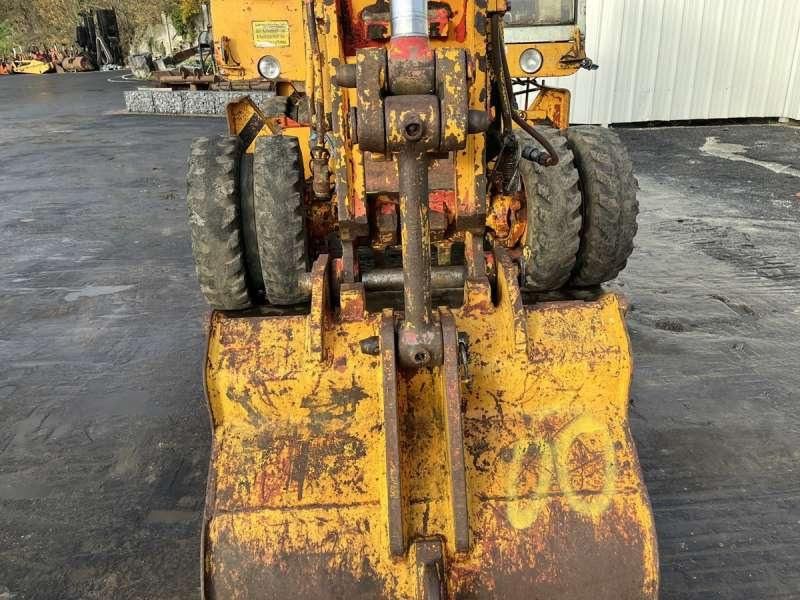 1982 Poclain P60 Wheel Excavator