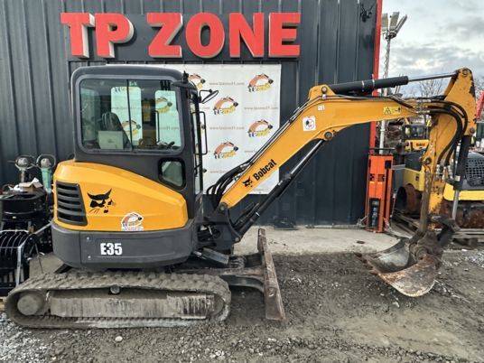 2016 Bobcat E35 Mini Excavator