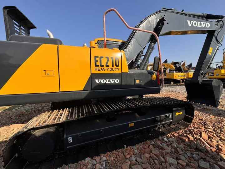 2022 Volvo EC210 Rupsgraafmachine