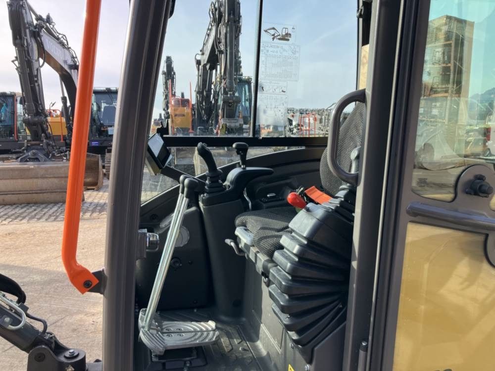 2022 Volvo JEC18E Mini Excavator