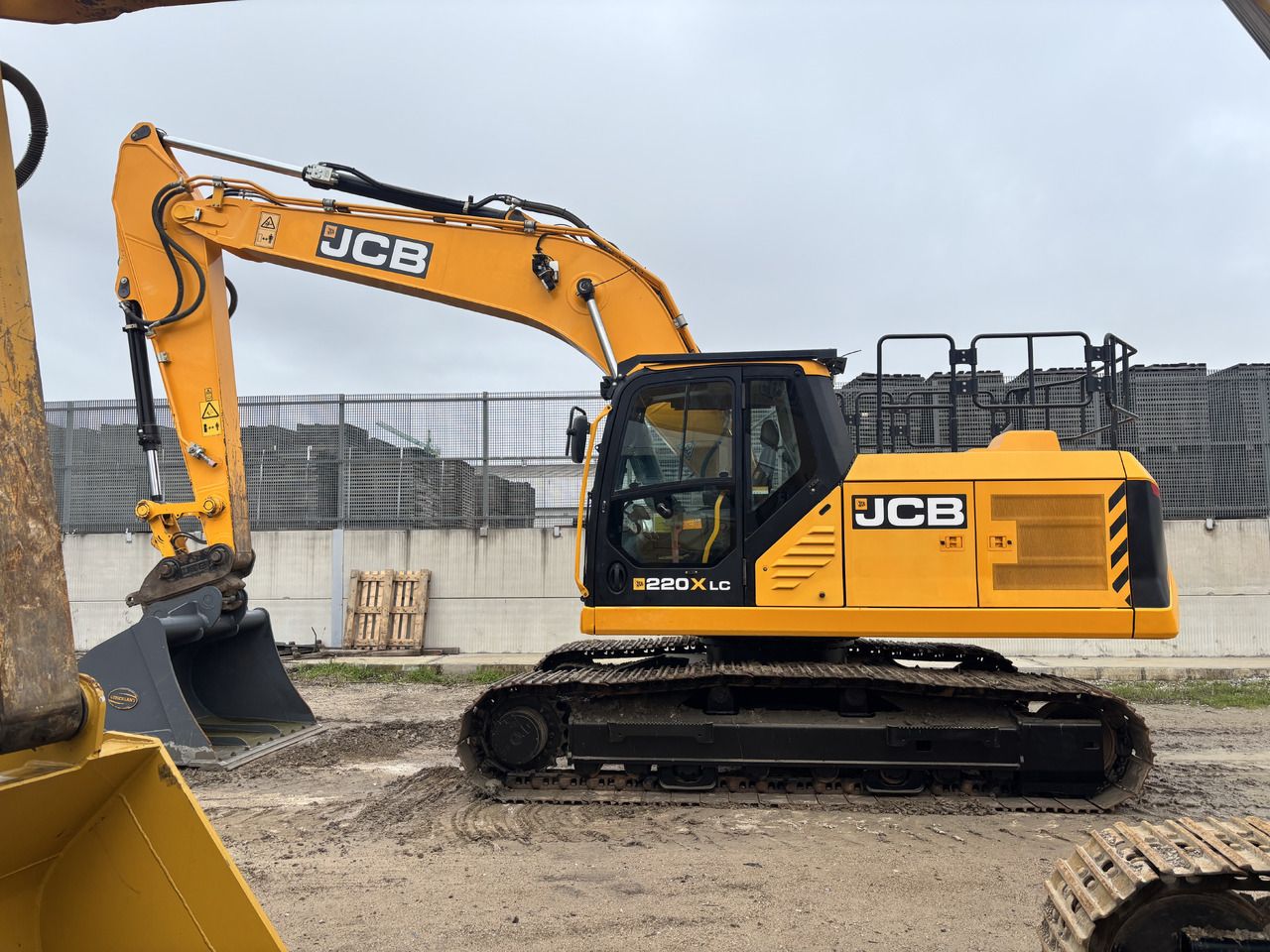 Excavator JCB (2021)