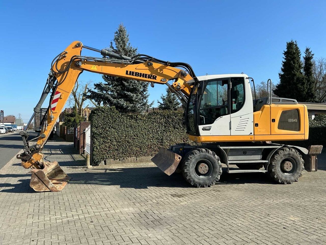 2017 Liebherr 914 Wheel Excavator