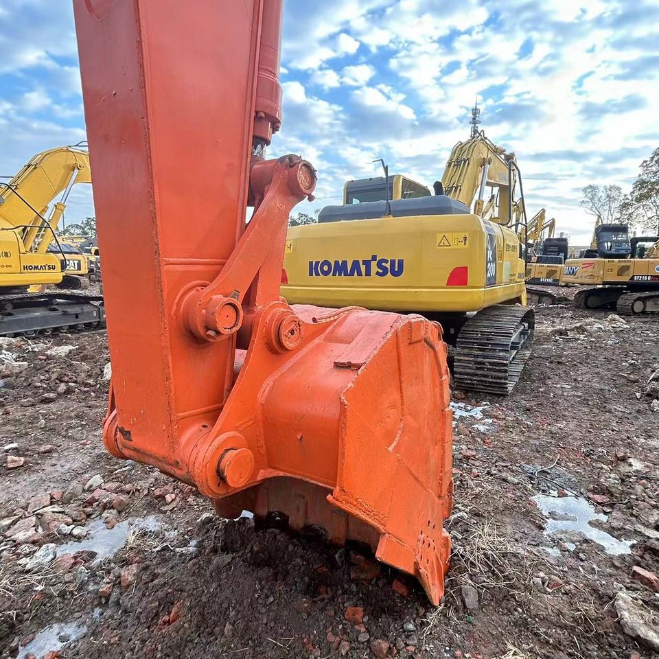 Hitachi ZX240 Crawler Excavator