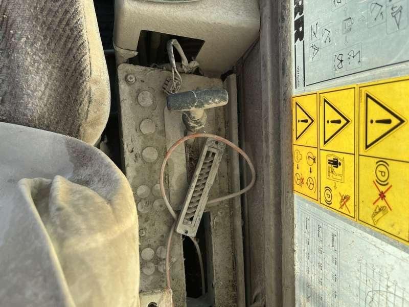 2000 Liebherr A316 Wheel Excavator