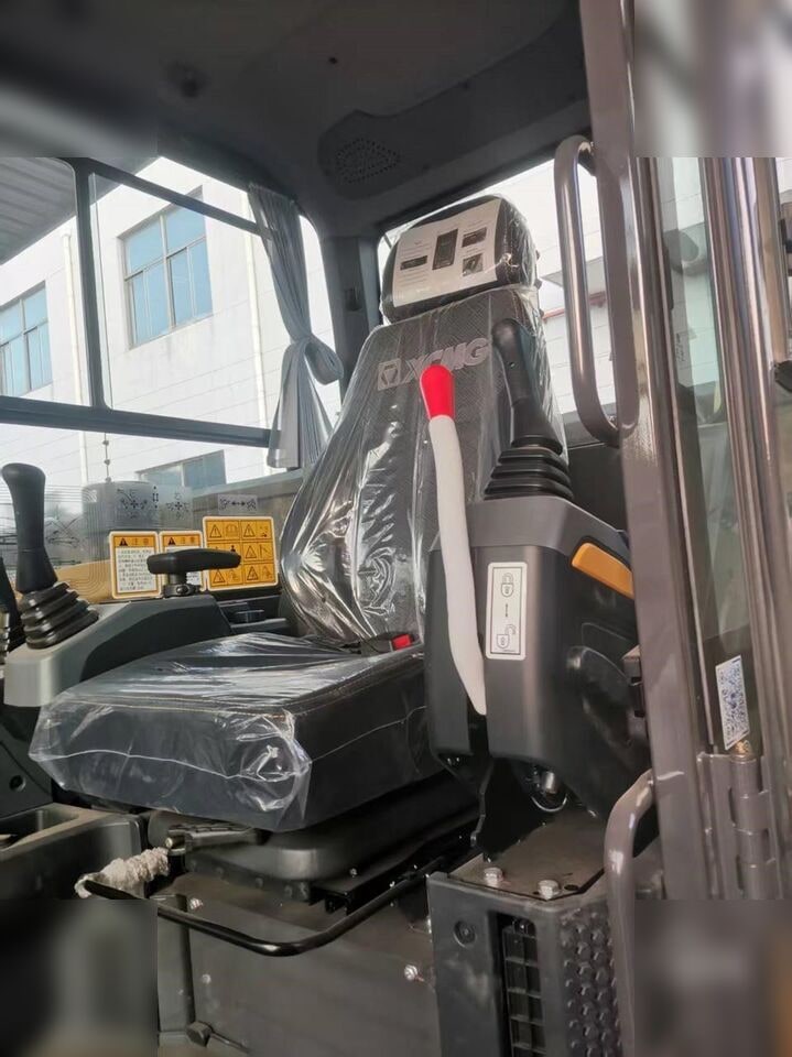 2025 XCMG XE60GPRO Crawler Excavator