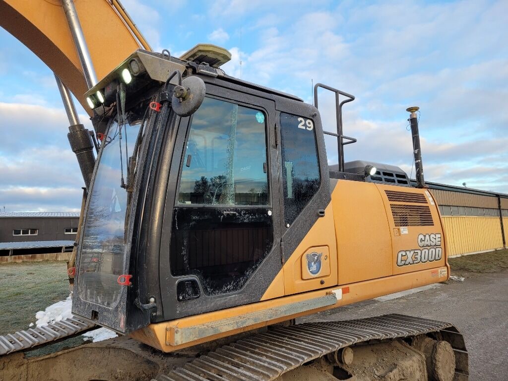 2015 CASE CX300D Crawler Excavator