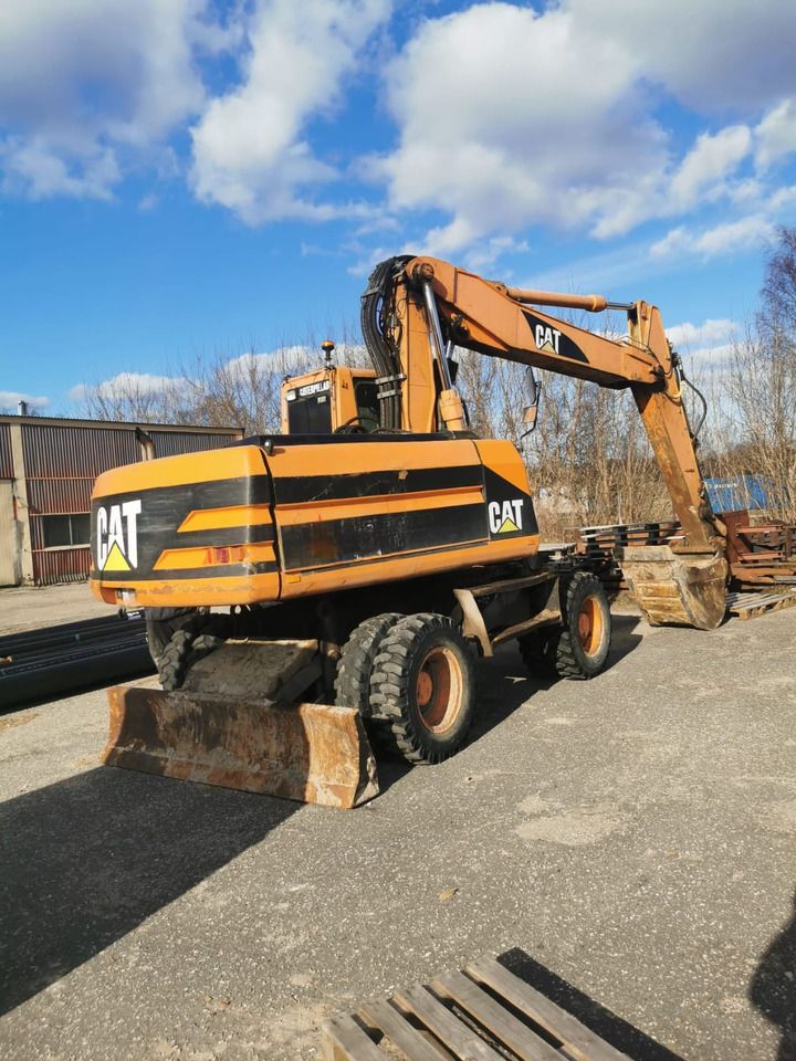 2001 Caterpillar M318 Wheel Excavator