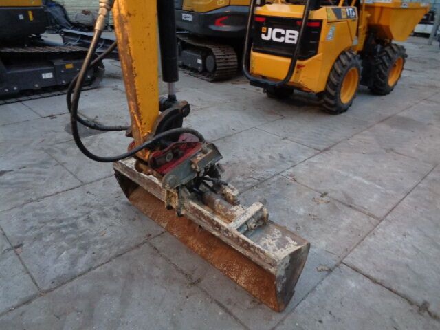 2014 JCB 8018 Mini Excavator