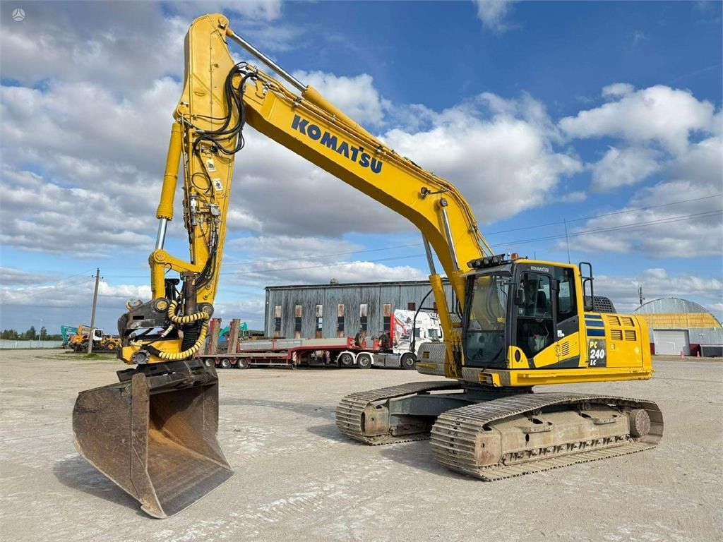 2012 Komatsu PC240LC-10 Crawler Excavator
