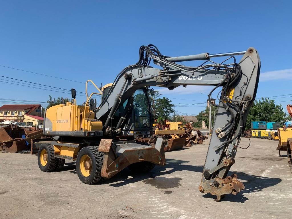 2011 Volvo EW140C Wheel Excavator