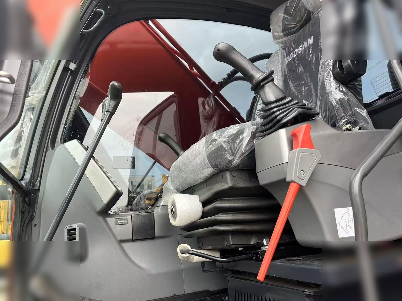 2019 Doosan DX225LC Crawler Excavator