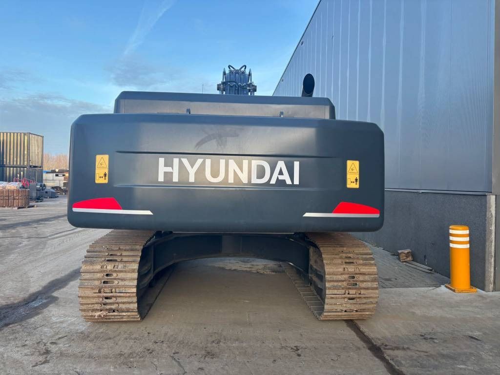 2025 Hyundai R340L Crawler Excavator