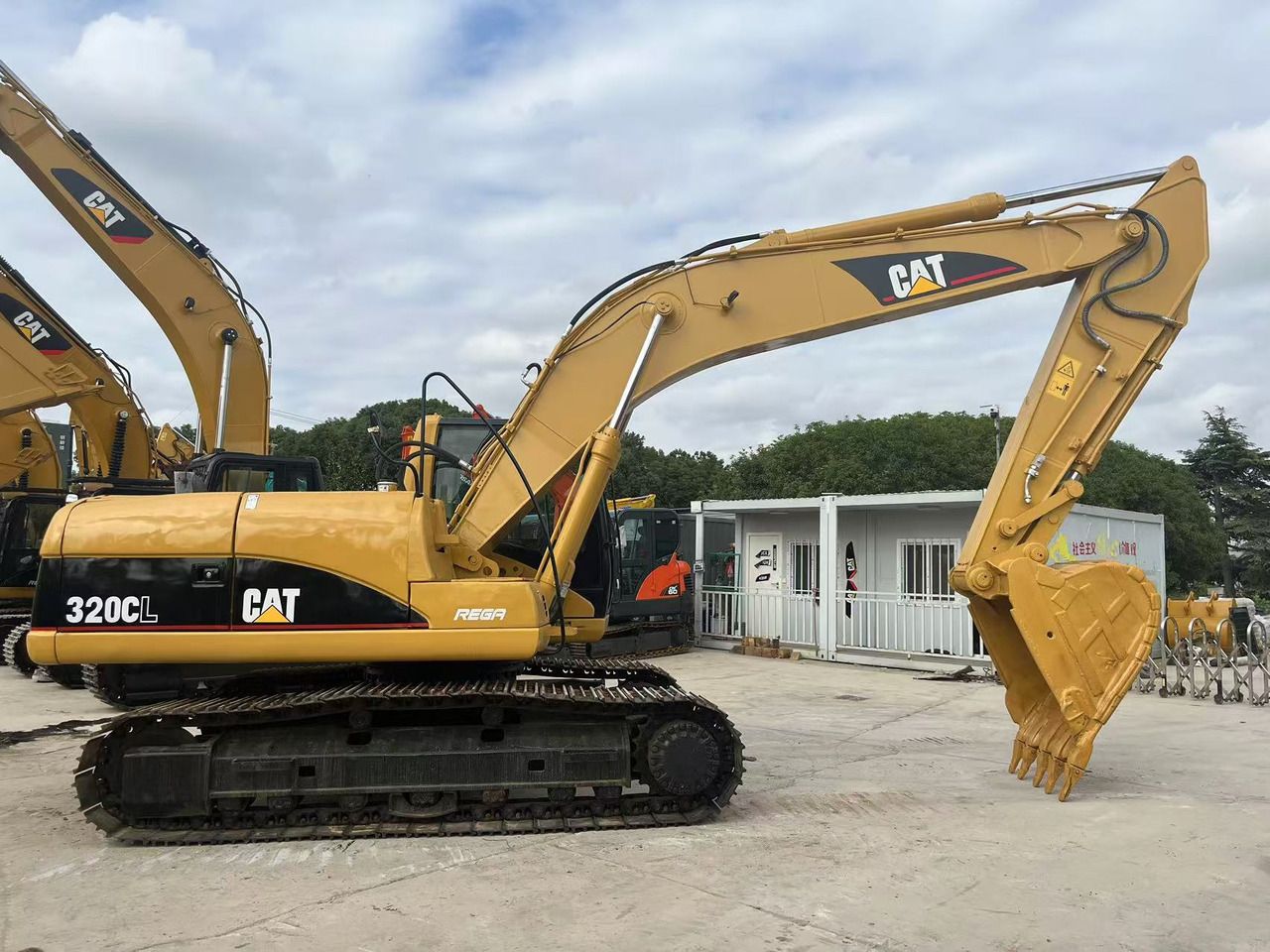 2010 Caterpillar 320CL Crawler Excavator