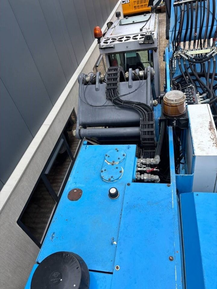 2013 Fuchs MHL380 Material Handler