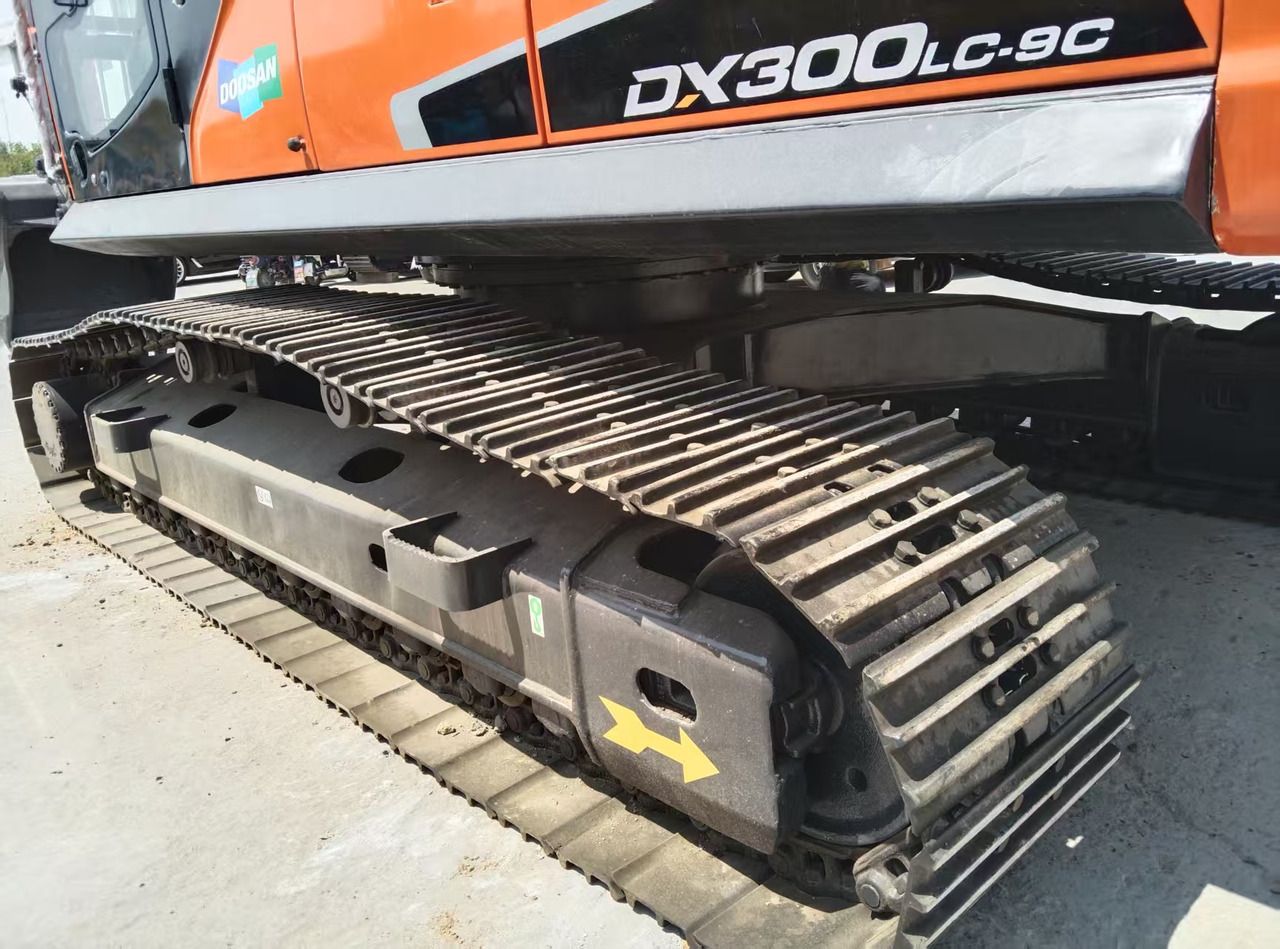 2020 Doosan DX300LC-9C Crawler Excavator