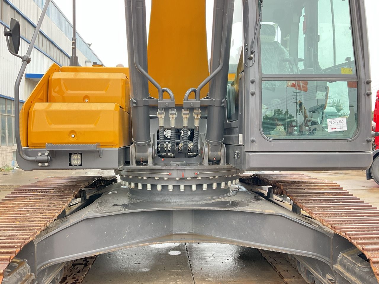 2025 XCMG XE245DK Crawler Excavator