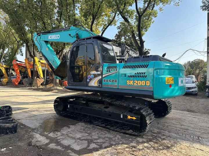 2016 Kobelco SK200-8 Rupsgraver