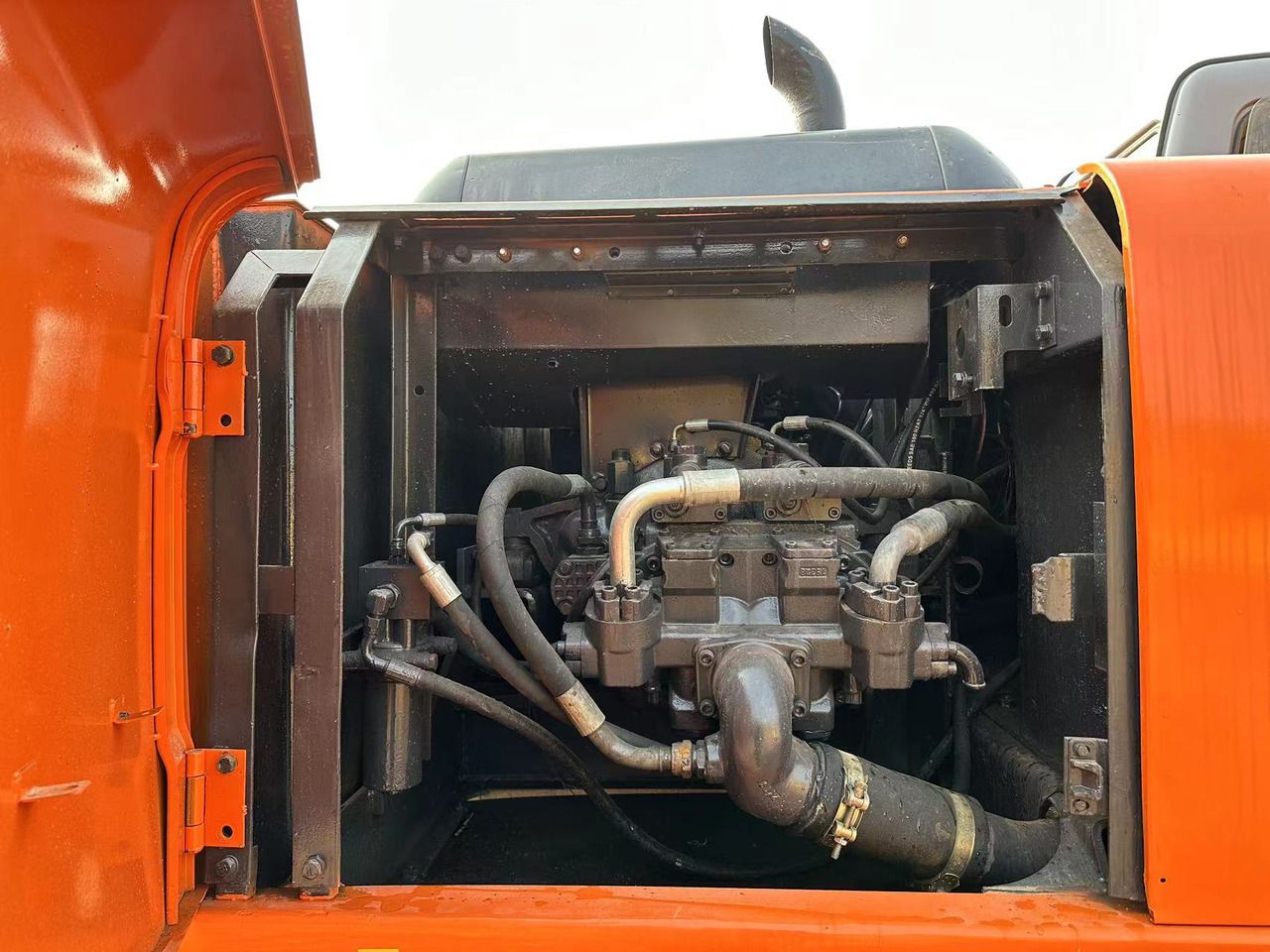 2019 Hitachi EX200-5 Crawler Excavator