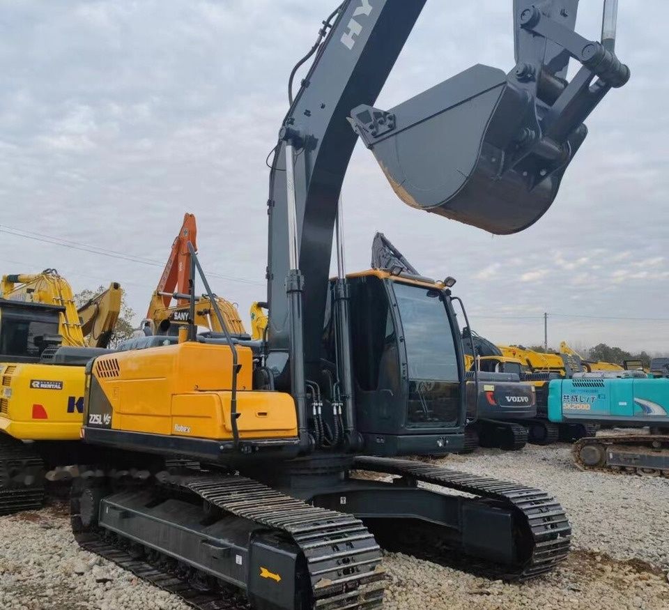 2022 Hyundai R225VS Crawler Excavator