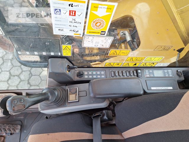 2020 Caterpillar 374FL Crawler Excavator