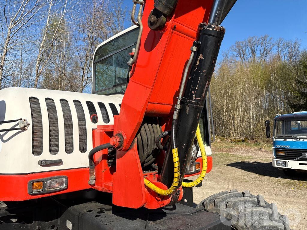 2003 Schaeff HML 42 Wheel Excavator