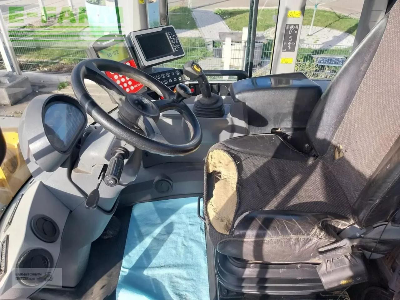 2016 Caterpillar 926M Mini Excavator