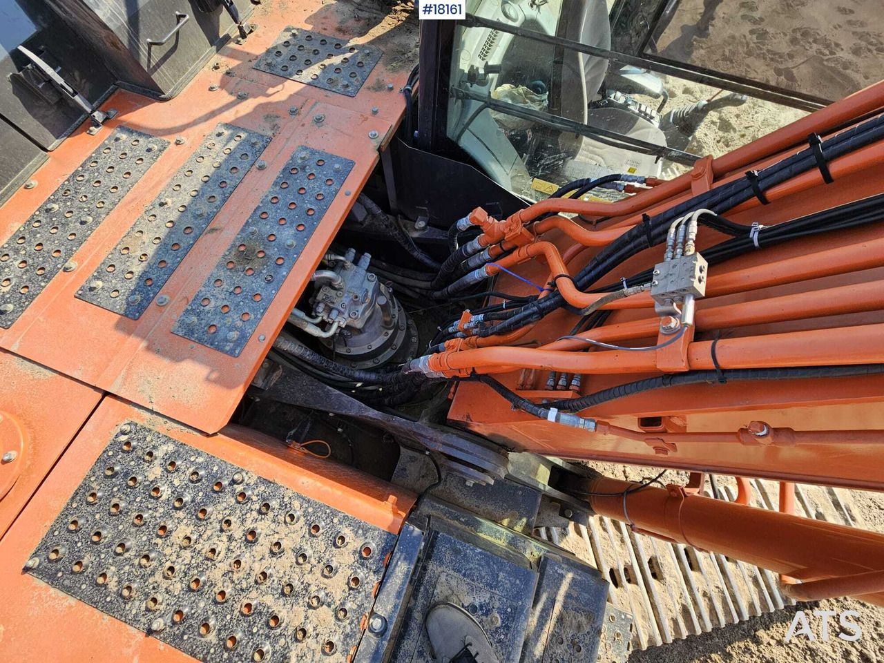 2020 Hitachi ZX300LCN-6 Crawler Excavator
