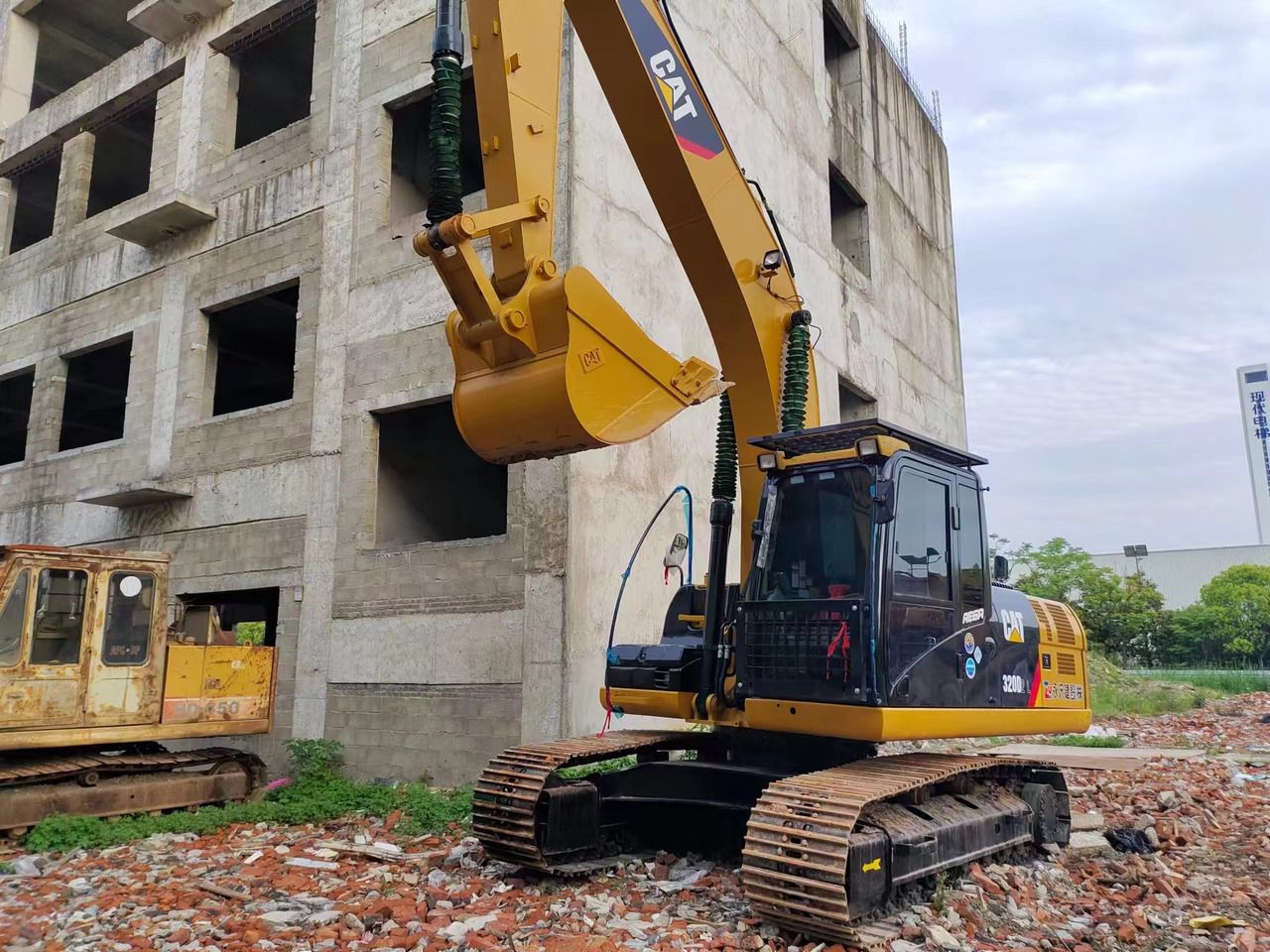 2022 Caterpillar 320D2 Crawler Excavator