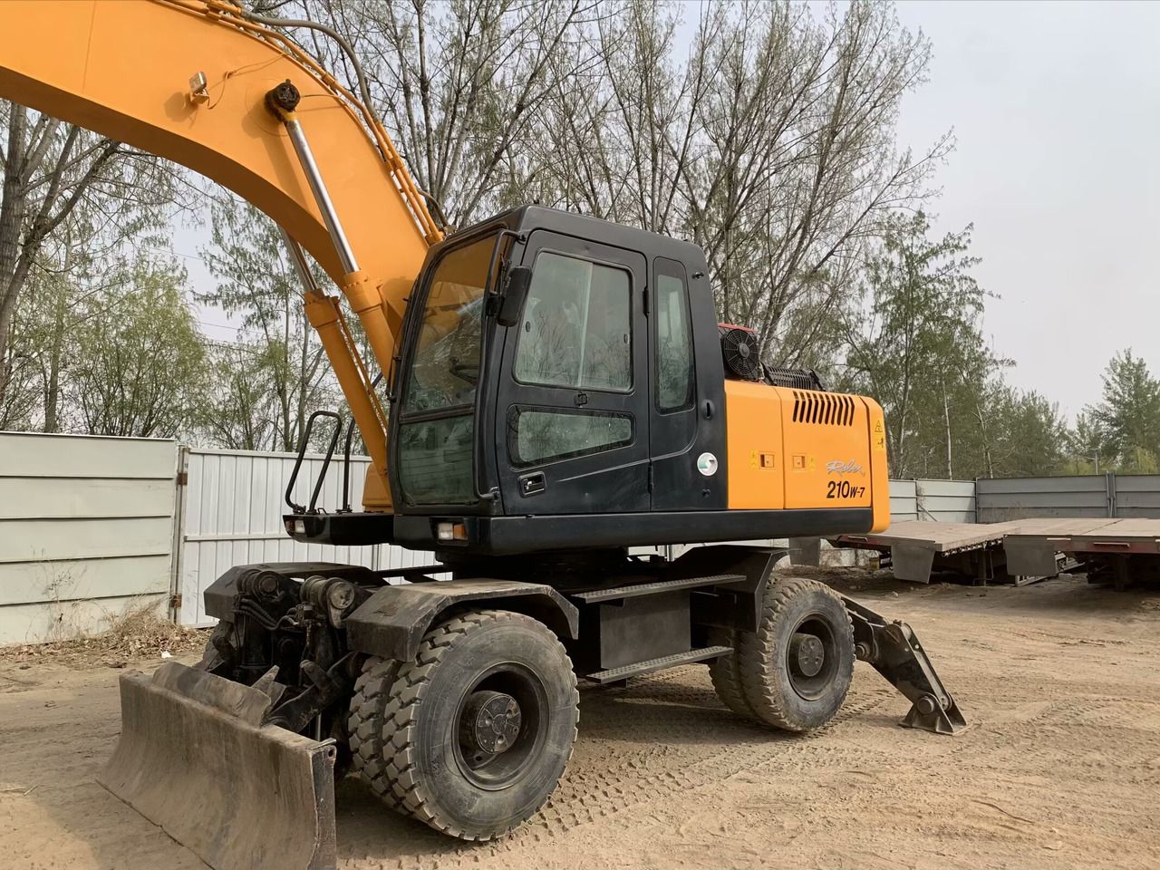 2018 Hyundai R210W-7 Wheel Excavator