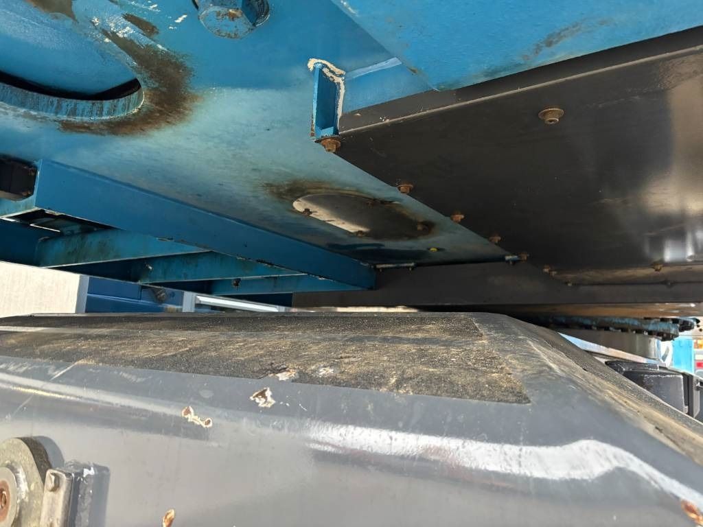 2013 Fuchs MHL380 Material Handler