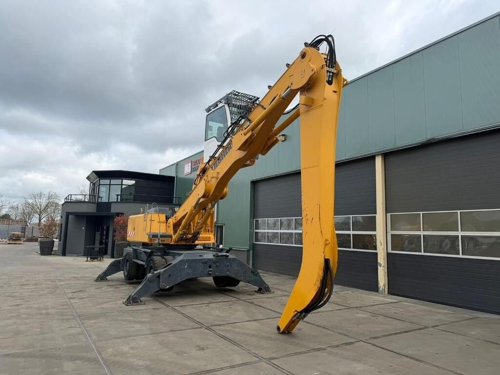 2012 Liebherr A904 C Material Handler