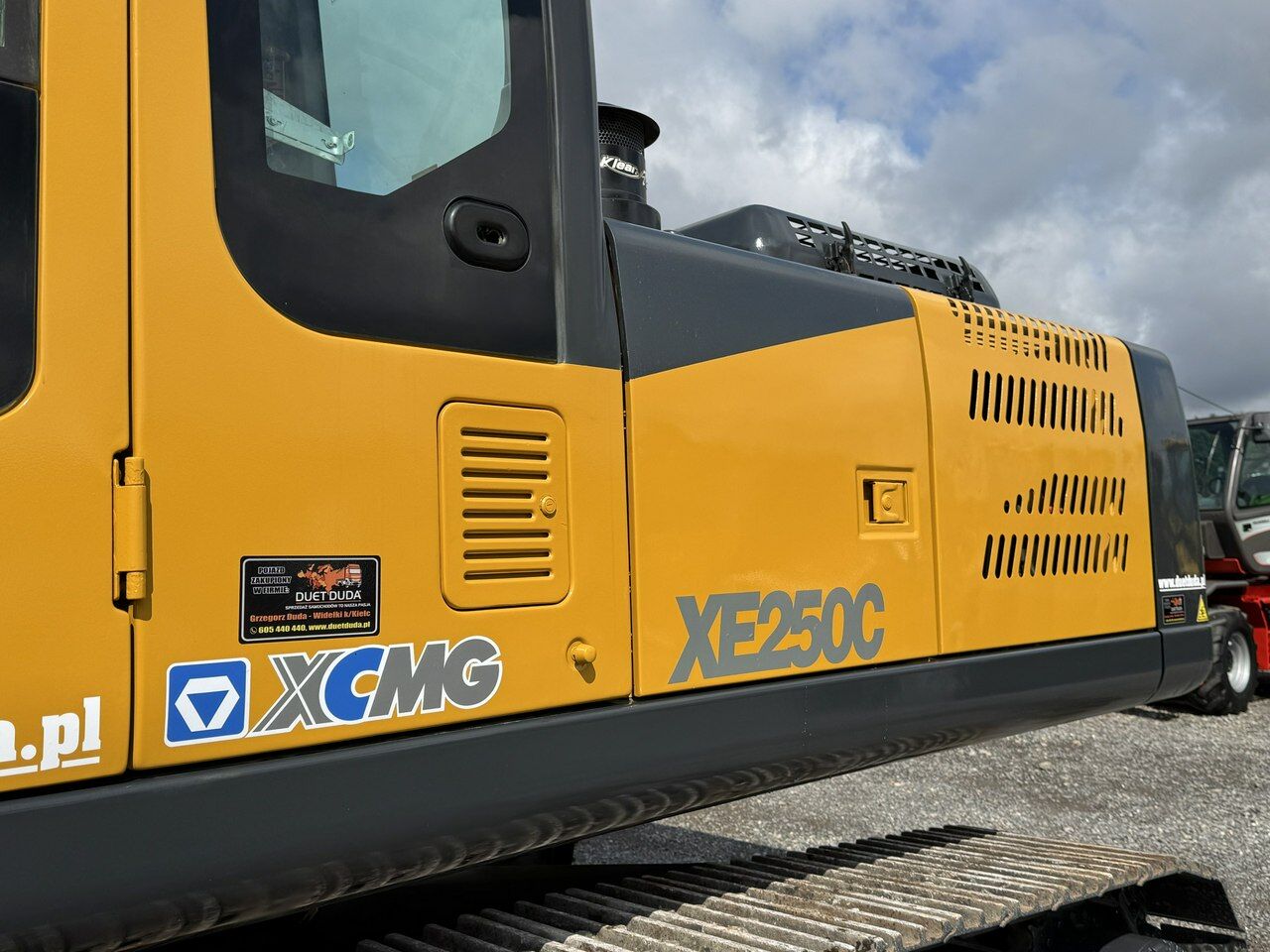 2018 XCMG XE 250C Crawler Excavator