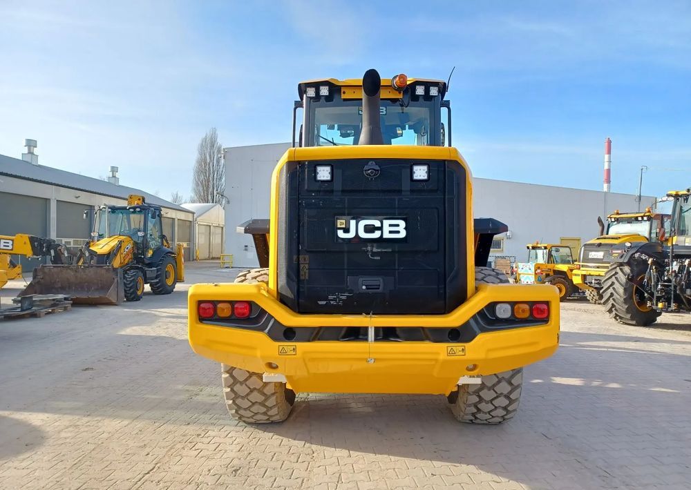 2022 JCB 427HT Wheel Excavator