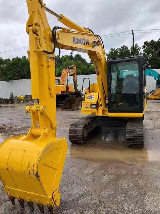 2024 Komatsu PC70-8 Crawler Excavator