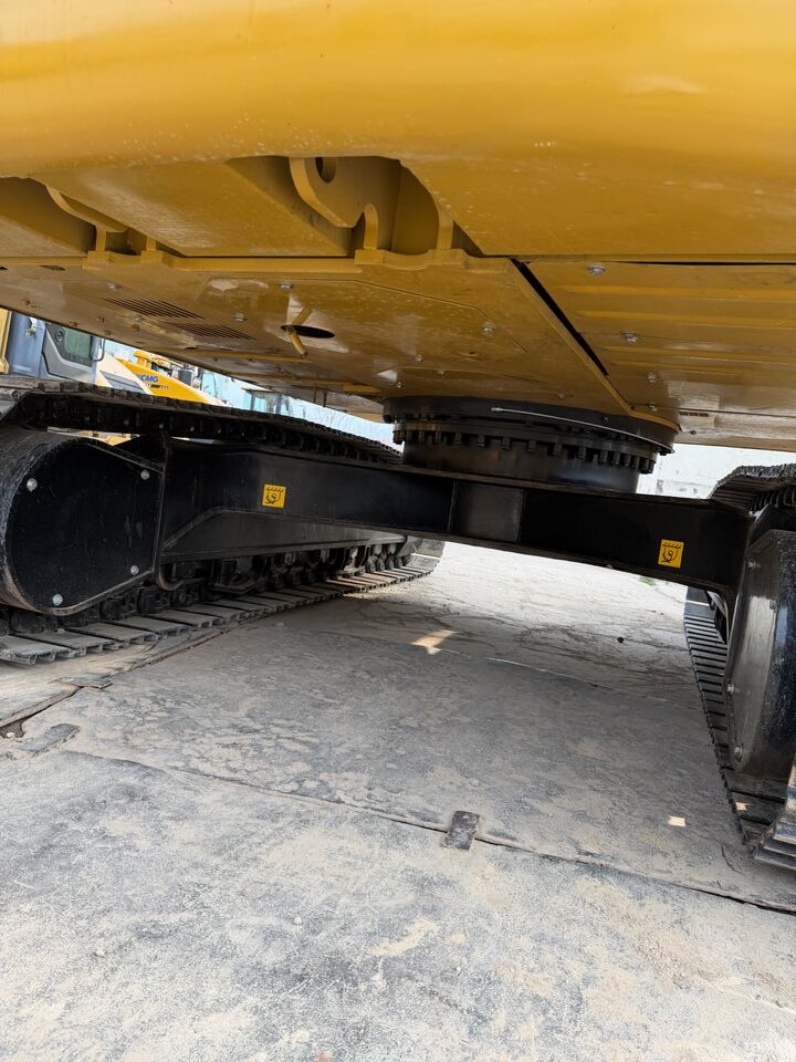 2025 Caterpillar 323D2L Crawler Excavator