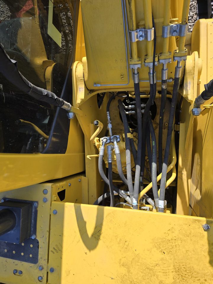 2024 Komatsu PC200-8 Crawler Excavator