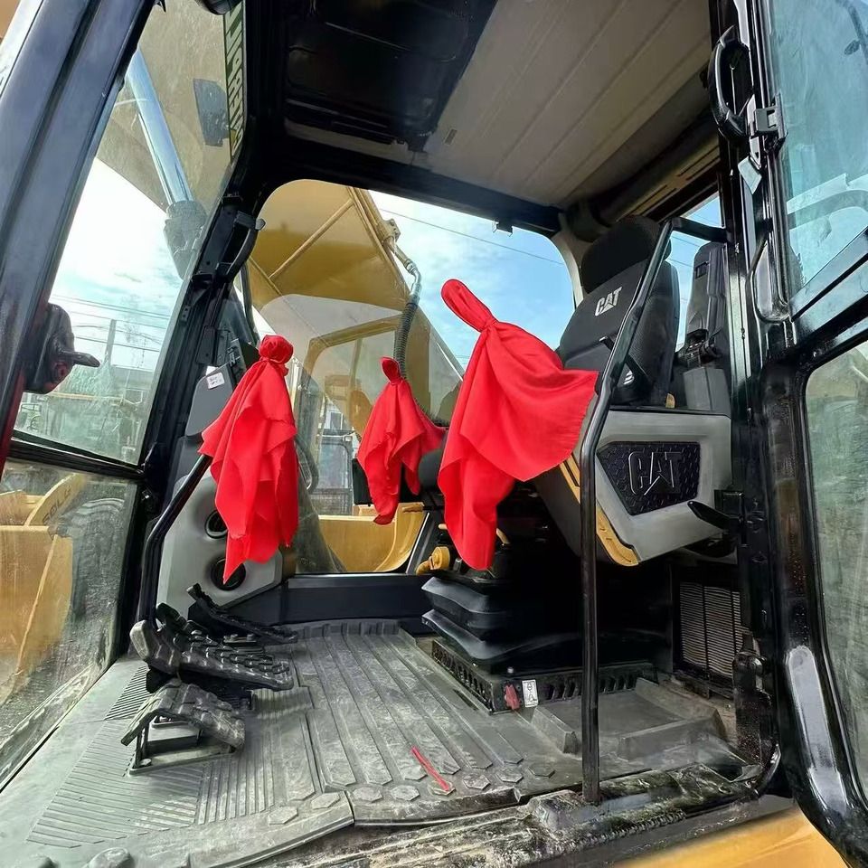 2021 Caterpillar 320GC Crawler Excavator