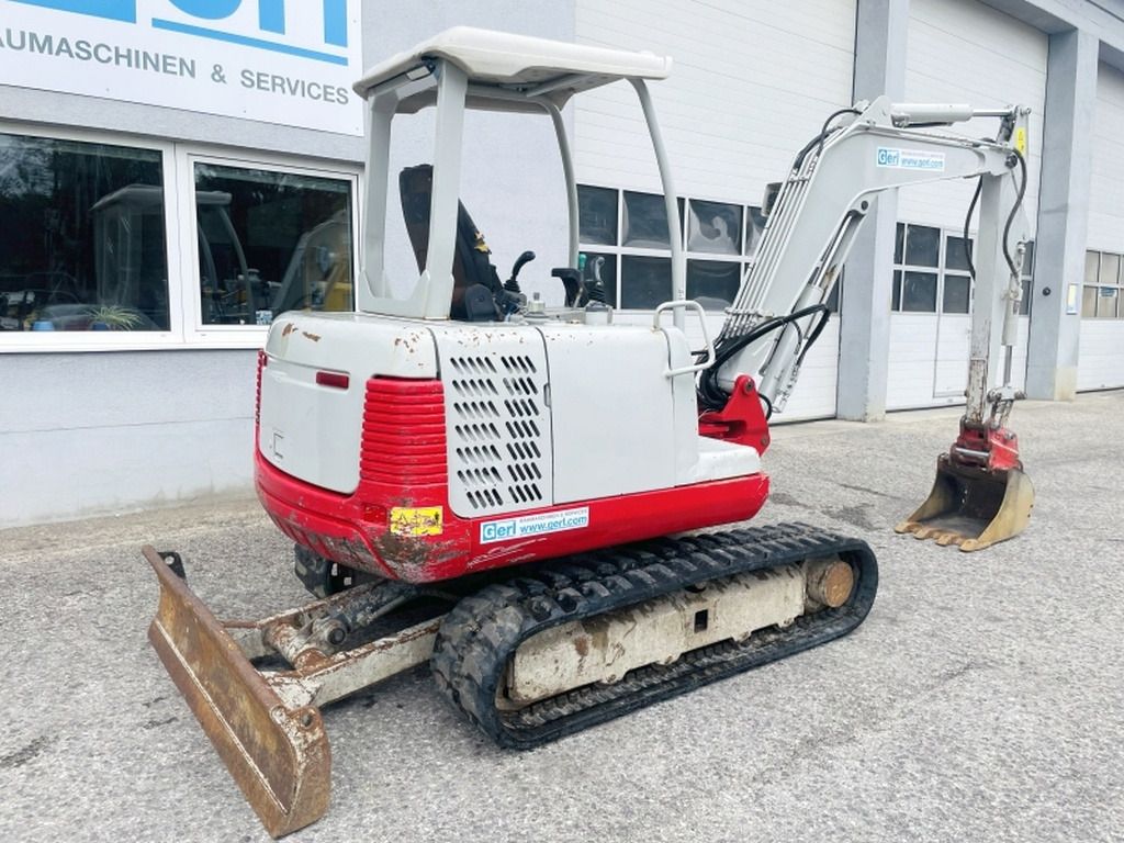 2005 Takeuchi TB135 Mini Excavator
