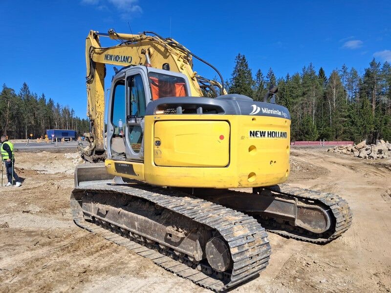 2009 New Holland E235BSR-2 Crawler Excavator