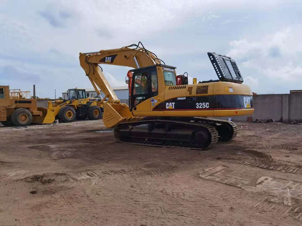 2010 Caterpillar 325C Crawler Excavator