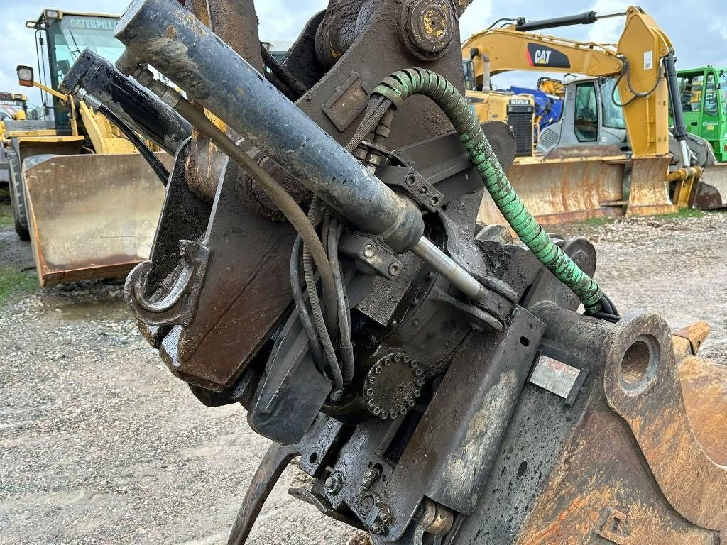 2008 Komatsu PC210LC-8 Crawler Excavator
