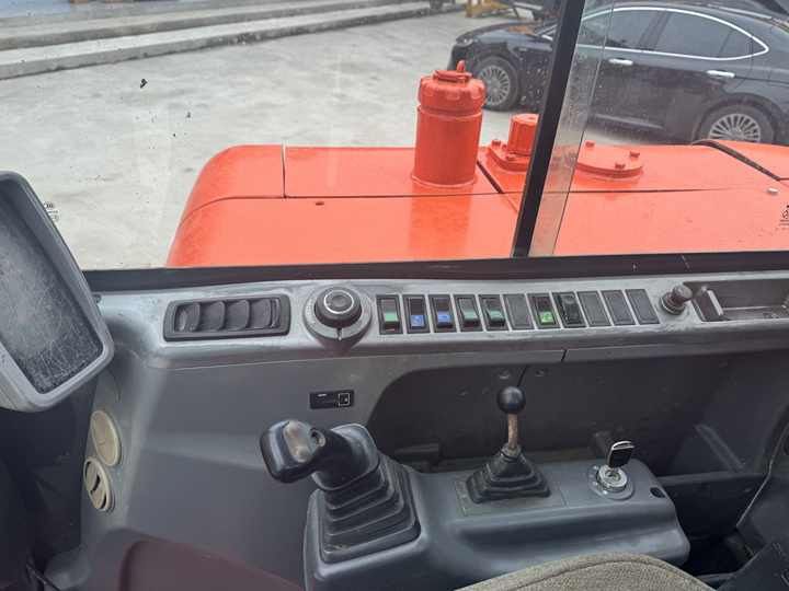 2018 Doosan DX60 Crawler Excavator