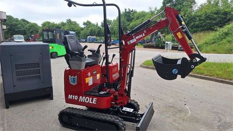 Mole M10 Mini Excavator