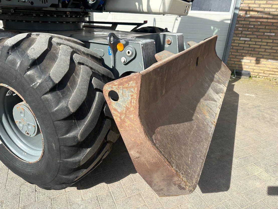2015 Liebherr A914 Wheel Excavator