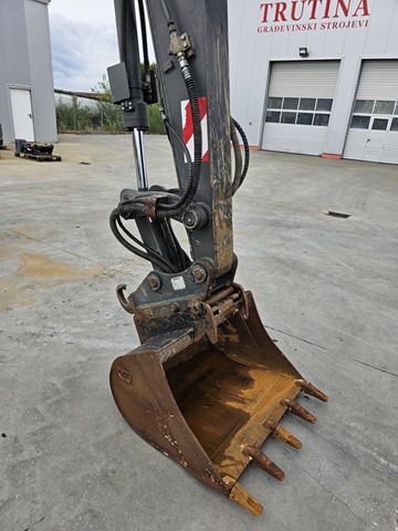 2017 Volvo ECR88D Mini Excavator
