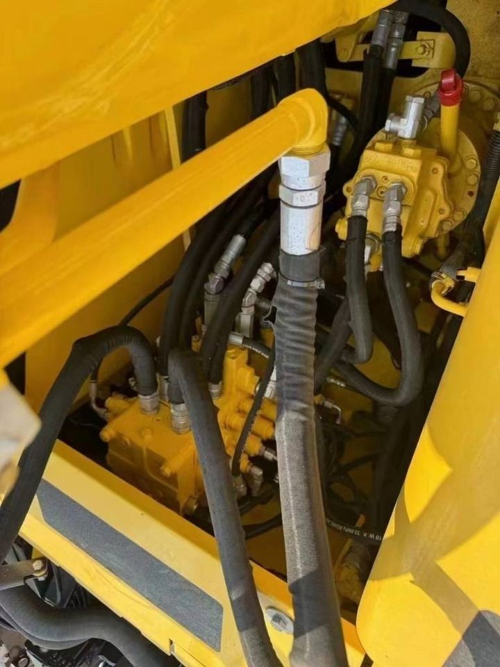 2025 Komatsu PC130 Crawler Excavator